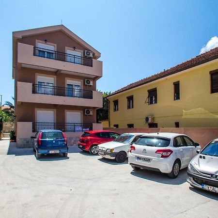 Fort City Apartments Tivat Eksteriør billede